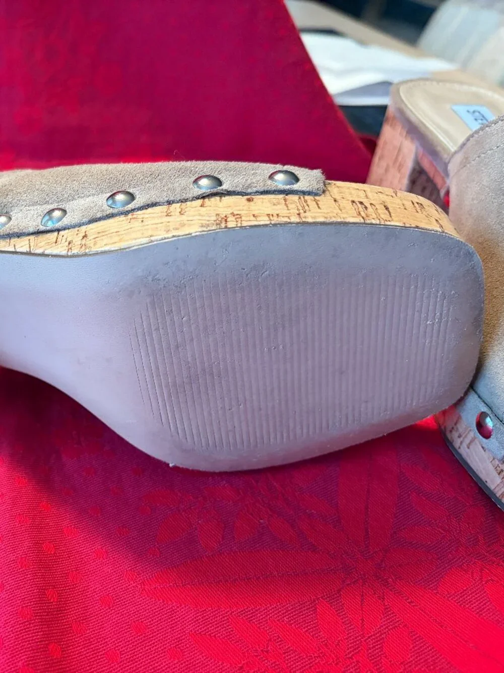 STEVE MADDEN SLIP ON HEELS